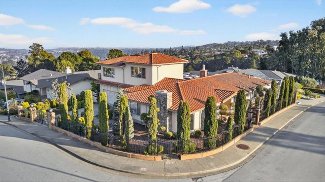 1822 Sebastian Drive, Burlingame, CA 94010