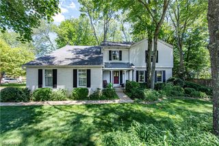 587 Red Rock Drive, Wadsworth, OH 44281
