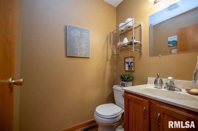 402 N PHIL GOULD Drive, Hanna City, IL 61536