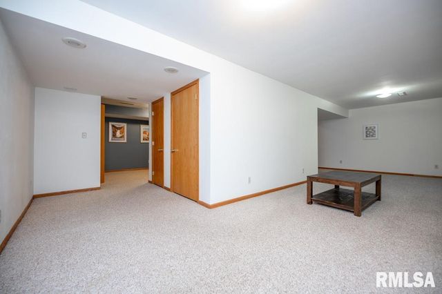 402 N PHIL GOULD Drive, Hanna City, IL 61536