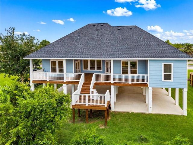 218 Debbie Lane, San Leon, TX 77539