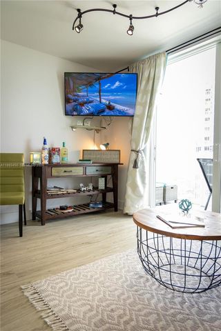 19201 Collins Avenue 720, Sunny Isles Beach, FL 33160