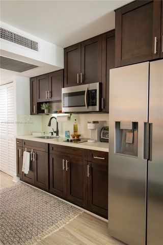 19201 Collins Avenue 720, Sunny Isles Beach, FL 33160