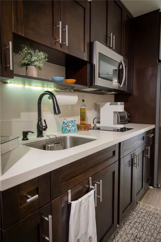 19201 Collins Avenue 720, Sunny Isles Beach, FL 33160