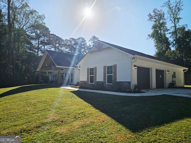 114 Riverbluff Drive, Lagrange, GA 30240