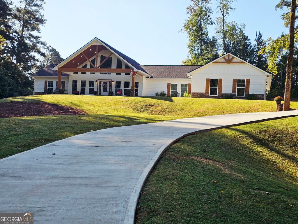 114 Riverbluff Drive, Lagrange, GA 30240