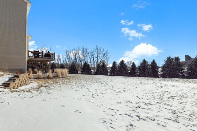 19727 Hazel Nut Court, Lakeville, MN 55044