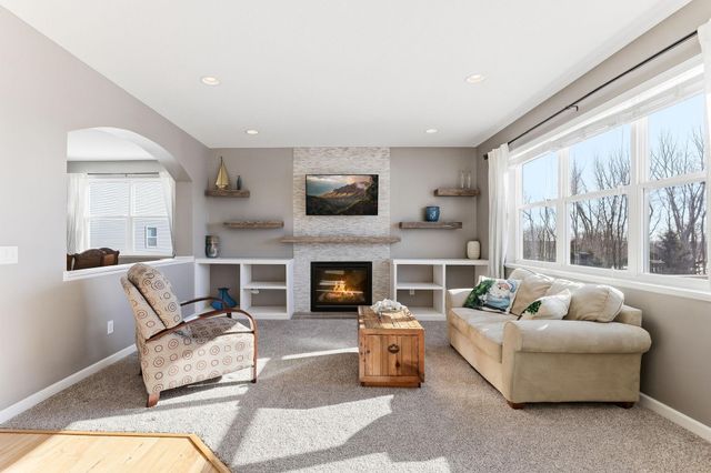 19727 Hazel Nut Court, Lakeville, MN 55044