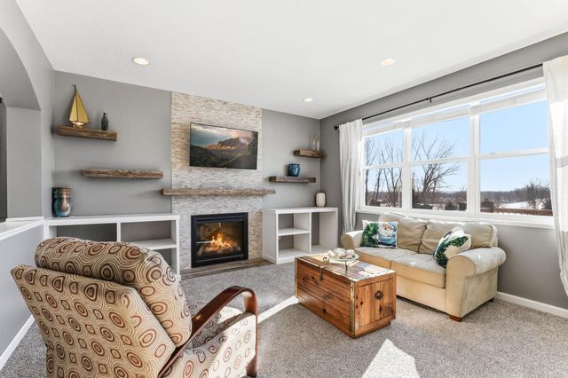 19727 Hazel Nut Court, Lakeville, MN 55044