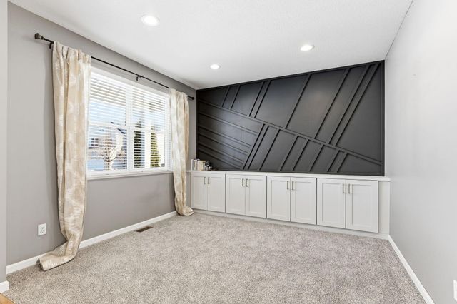 19727 Hazel Nut Court, Lakeville, MN 55044