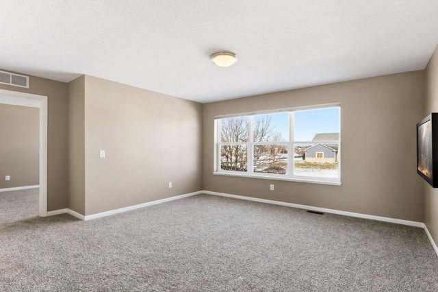 19727 Hazel Nut Court, Lakeville, MN 55044