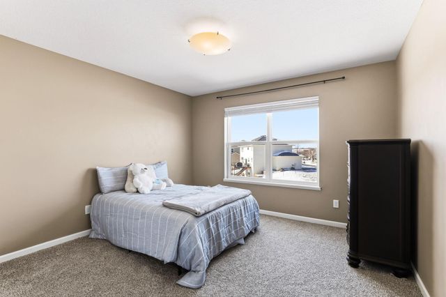 19727 Hazel Nut Court, Lakeville, MN 55044