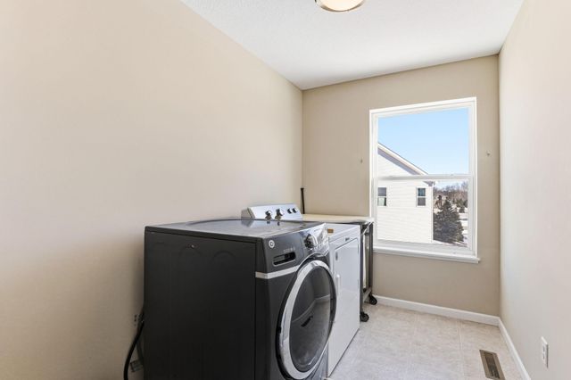 19727 Hazel Nut Court, Lakeville, MN 55044