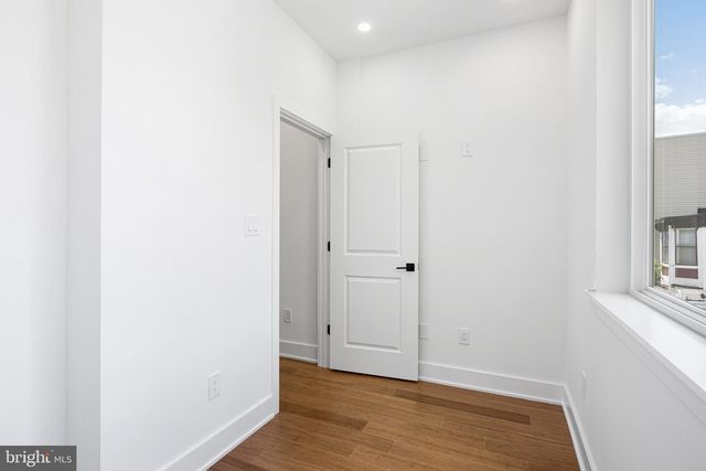 2322 N MUTTER ST, Philadelphia, PA 19133
