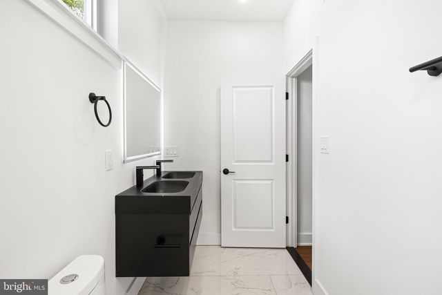 2322 N MUTTER ST, Philadelphia, PA 19133
