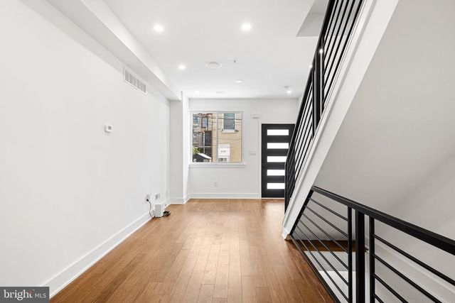 2322 N MUTTER ST, Philadelphia, PA 19133