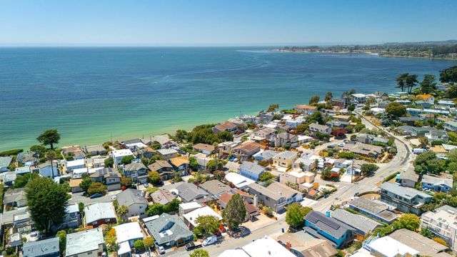 417 Seacliff Drive, Aptos, CA 95003