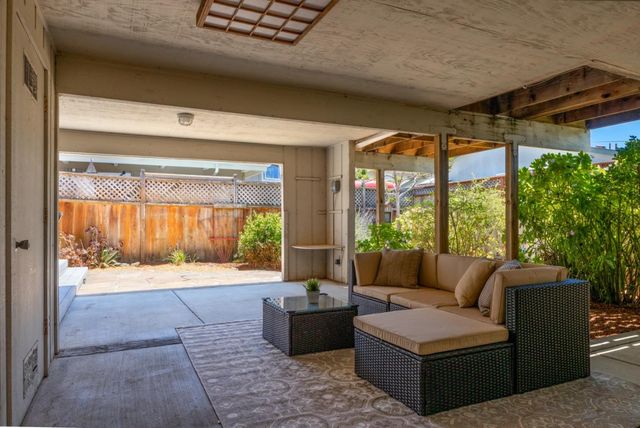 417 Seacliff Drive, Aptos, CA 95003