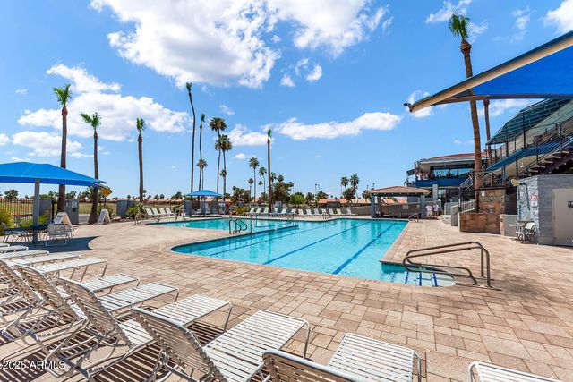 6097 S PINEHURST Drive, Chandler, AZ 85249