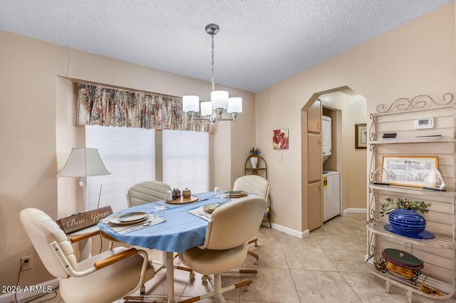 6097 S PINEHURST Drive, Chandler, AZ 85249