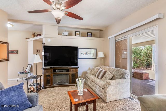6097 S PINEHURST Drive, Chandler, AZ 85249