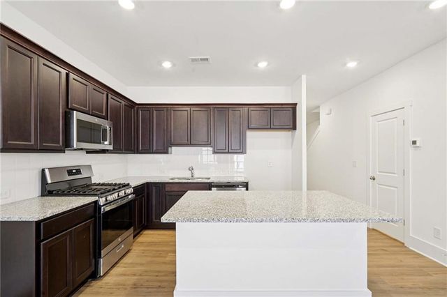 1706 Gunnin Trace NW, Atlanta, GA 30318