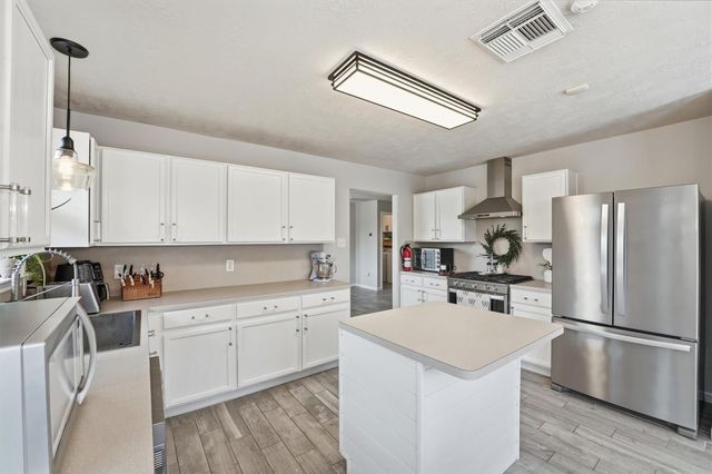 5515 Bear Trail Lane, Katy, TX 77449