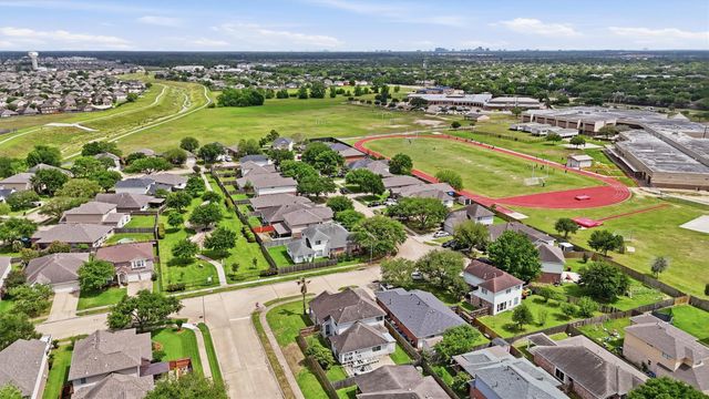 5515 Bear Trail Lane, Katy, TX 77449
