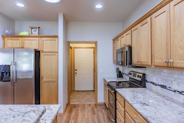 1427 Ravoux Lane, Chaska, MN 55318