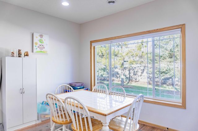 1427 Ravoux Lane, Chaska, MN 55318