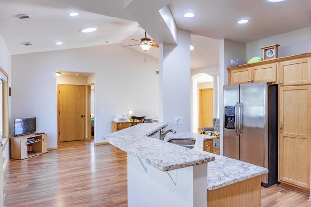 1427 Ravoux Lane, Chaska, MN 55318