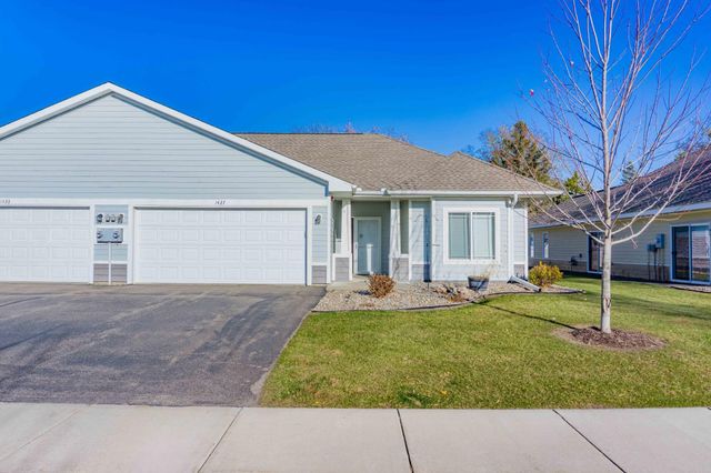 1427 Ravoux Lane, Chaska, MN 55318