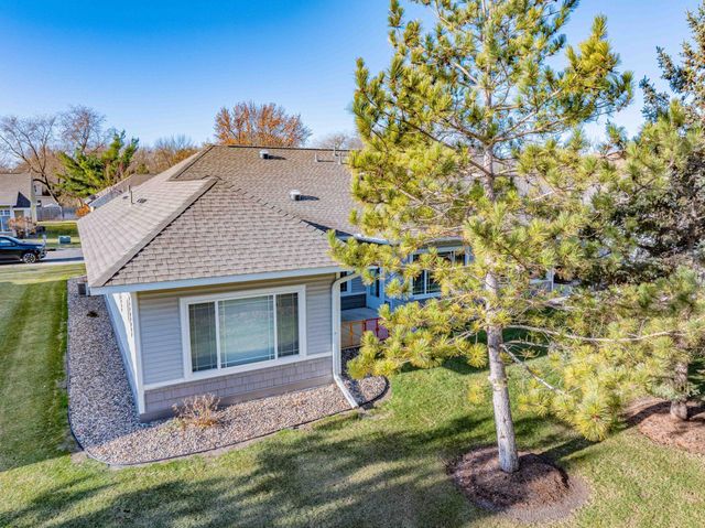 1427 Ravoux Lane, Chaska, MN 55318