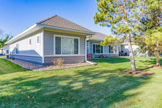 1427 Ravoux Lane, Chaska, MN 55318