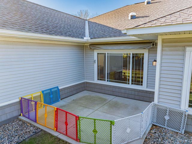 1427 Ravoux Lane, Chaska, MN 55318