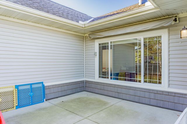 1427 Ravoux Lane, Chaska, MN 55318