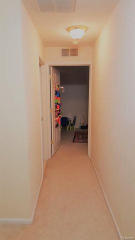 5346 Brookemonte Circle, Rochester, MI 48306