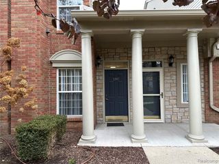 5346 Brookemonte Circle, Rochester, MI 48306