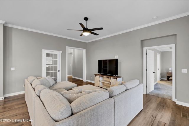 120 Burlington Ct, Mt Washington, KY 40047