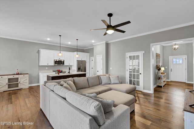 120 Burlington Ct, Mt Washington, KY 40047