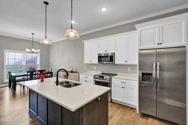 120 Burlington Ct, Mt Washington, KY 40047