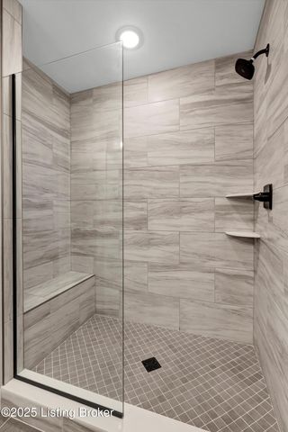 120 Burlington Ct, Mt Washington, KY 40047