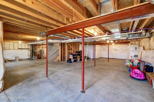 120 Burlington Ct, Mt Washington, KY 40047