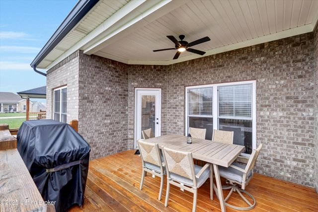 120 Burlington Ct, Mt Washington, KY 40047