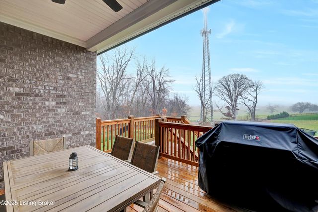 120 Burlington Ct, Mt Washington, KY 40047