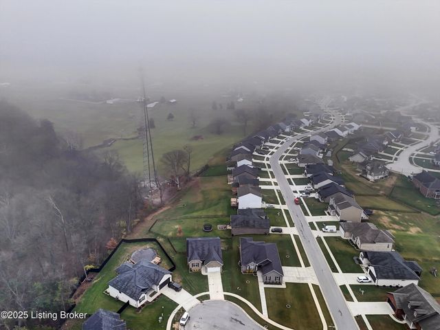 120 Burlington Ct, Mt Washington, KY 40047