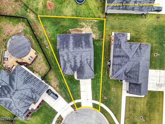 120 Burlington Ct, Mt Washington, KY 40047