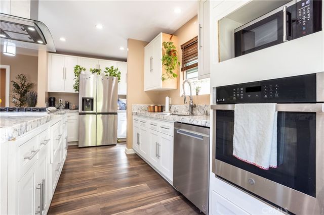 17525 Kingsbury Street, Granada Hills, CA 91344