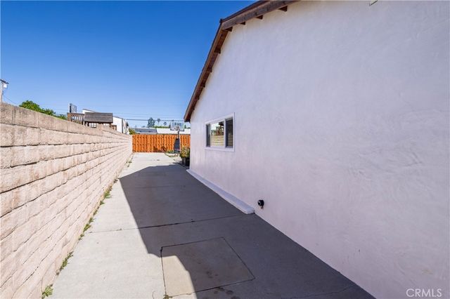 17525 Kingsbury Street, Granada Hills, CA 91344