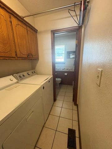 408 SW 63rd Place, Oklahoma City, OK 73139